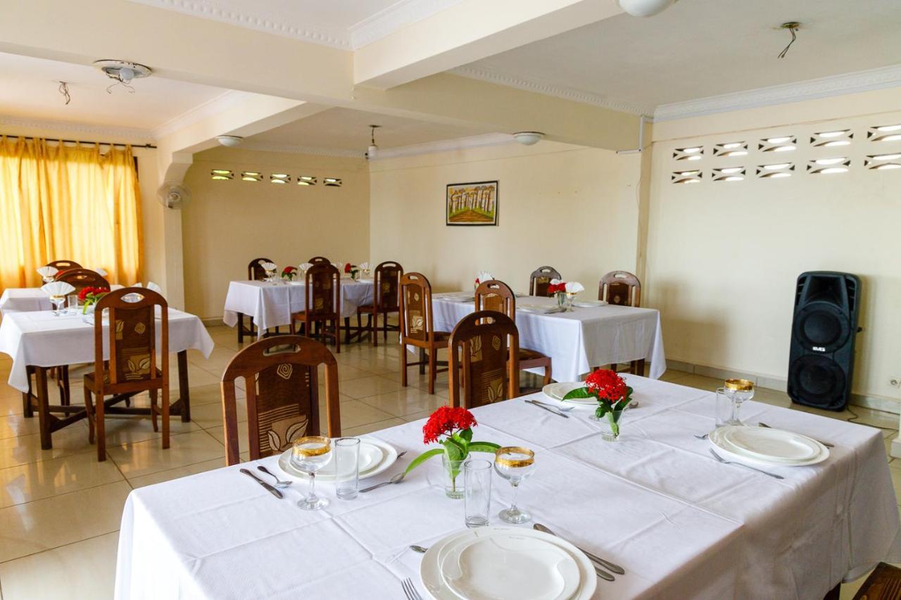 Hotel Melrose Sambava 外观 照片